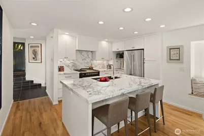 2601 13th Avenue W, Seattle, WA 98119 - Photo 6