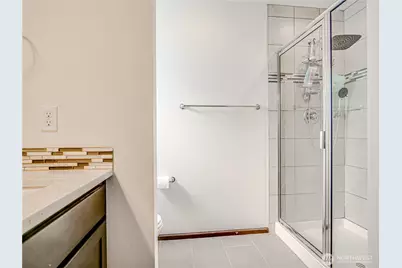 2704 S 120th Place, Seattle, WA 98168 - Photo 24