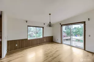 17125 Woodcrest Dr NE, Bothell, WA 98011 - Photo 8