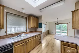 17125 Woodcrest Dr NE, Bothell, WA 98011 - Photo 6