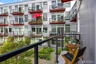 2960 Eastlake Ave E, Seattle, WA 98102 - Photo 20