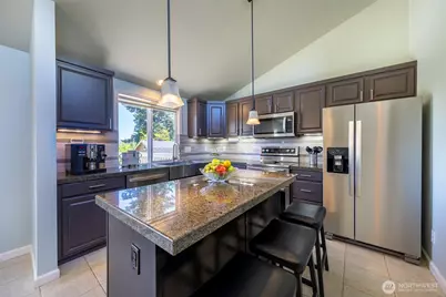 9617 Belmont Drive, Everett, WA 98208 - Photo 12