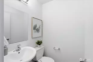 2028 South Main St, Seattle, WA 98144 - Photo 18