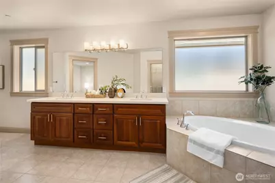 557 SE Andrews Street #D, Issaquah, WA 98027 - Photo 28