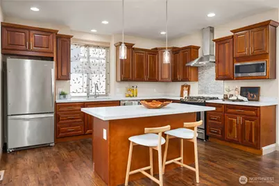 557 SE Andrews Street #D, Issaquah, WA 98027 - Photo 16