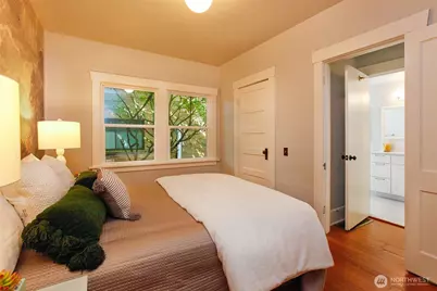 6525 23rd Avenue NE, Seattle, WA 98115 - Photo 16