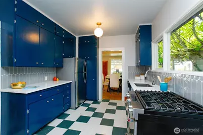 6525 23rd Avenue NE, Seattle, WA 98115 - Photo 12