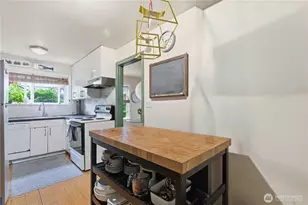 3444 34th Ave W, Seattle, WA 98199 - Photo 10