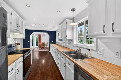 18508 84th Street E, Bonney Lake, WA 98391 - Photo 14