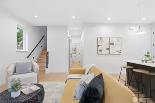9725 Evanston Ave N, Seattle, WA 98103 - Photo 8