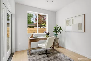 9725 Evanston Ave N, Seattle, WA 98103 - Photo 18