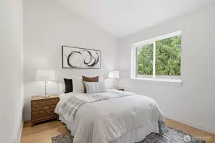 9725 Evanston Ave N, Seattle, WA 98103 - Photo 22