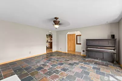 7001 62nd Drive NE, Marysville, WA 98270 - Photo 6