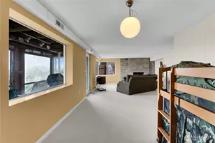 438 Comstock Pl, Seattle, WA 98109 - Photo 20