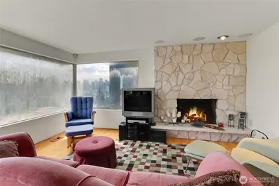438 Comstock Place, Seattle, WA 98109 - Photo 6