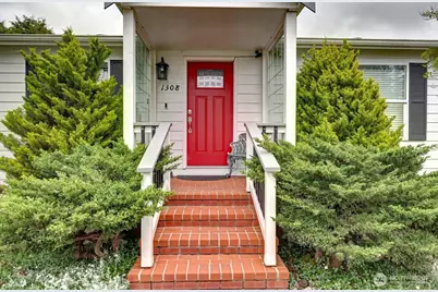 1308 N Washington Avenue, Long Beach, WA 98631 - Photo 2