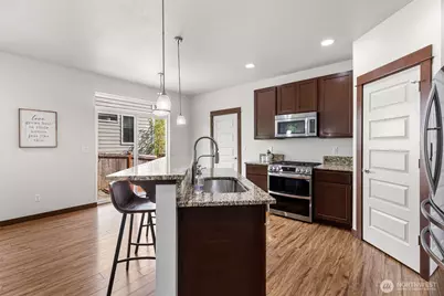 303 202nd Place SE, Bothell, WA 98012 - Photo 6