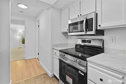 14510 NE 31st Street #H306, Bellevue, WA 98007 - Photo 14