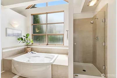 3607 W W Commodore Way, Seattle, WA 98199 - Photo 20