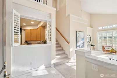 120 Newport Way NW #16, Issaquah, WA 98027 - Photo 6