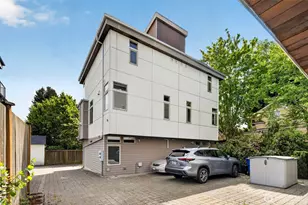 2615 NW 65th St, Seattle, WA 98117 - Photo 36