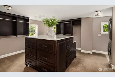 13432 NE 25th Street, Bellevue, WA 98005 - Photo 18