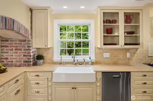 13432 NE 25th St, Bellevue, WA 98005 - Photo 10