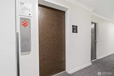 11300 1st Avenue NE #322, Seattle, WA 98125 - Photo 30