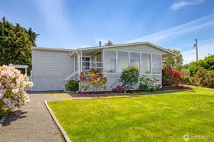 261 Dennis Blvd, Port Townsend, WA 98368 - Photo 2