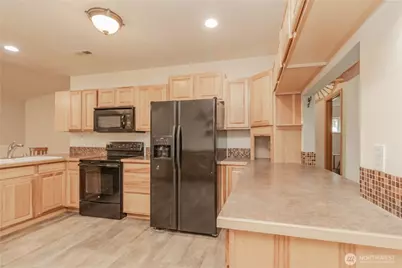 10210 Villa Lane SW, Lakewood, WA 98499 - Photo 16