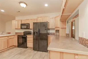 10210 Villa Ln SW, Lakewood, WA 98499 - Photo 16