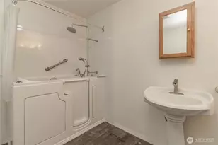 10210 Villa Ln SW, Lakewood, WA 98499 - Photo 30