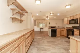 10210 Villa Ln SW, Lakewood, WA 98499 - Photo 12