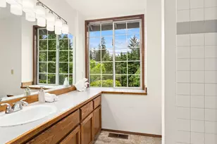 24346 SE 43rd Pl, Sammamish, WA 98029 - Photo 26