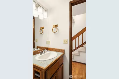 24346 SE 43rd Place, Sammamish, WA 98029 - Photo 18
