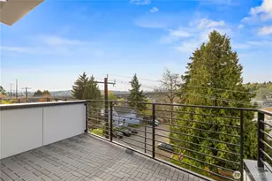 722 N 36th St, Seattle, WA 98103 - Photo 22