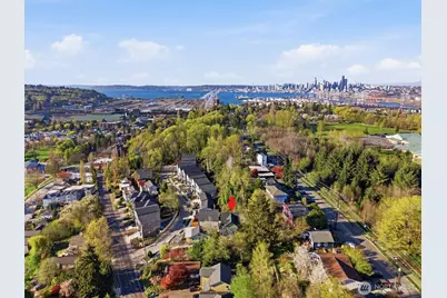4586 22nd Avenue SW, Seattle, WA 98106 - Photo 2