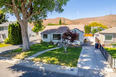 1017 SW C Street, Ephrata, WA 98823 - Photo 1