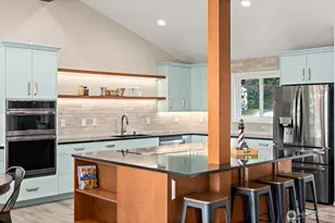 5300 235th Ave SE, Issaquah, WA 98029 - Photo 2