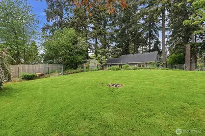 1027 S 124th Street, Seattle, WA 98168 - Photo 32