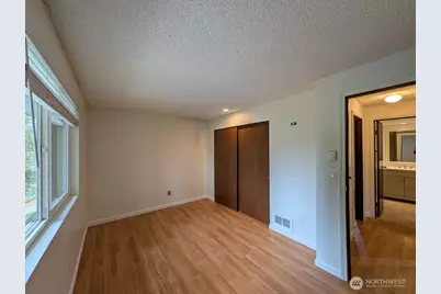 18249 24th Avenue NE, Shoreline, WA 98155 - Photo 8