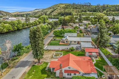 115 Riverfront Drive, Cashmere, WA 98815 - Photo 2