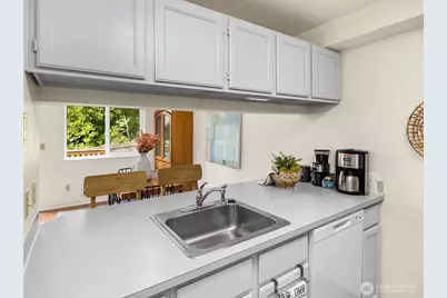 15721 44th Avenue W #B3, Lynnwood, WA 98087 - Photo 14