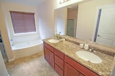 9815 198th Street E, Graham, WA 98338 - Photo 16