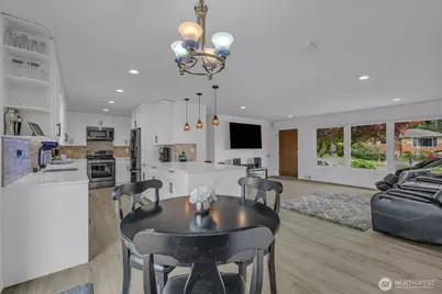 9015 218th Street SW, Edmonds, WA 98026 - Photo 10