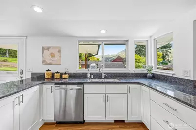 477 W Lake Samish Drive, Bellingham, WA 98229 - Photo 10