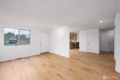 1034 Hanford Avenue, Bremerton, WA 98310 - Photo 6