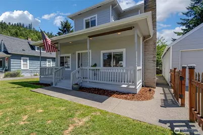 413 Long Street, Wilkeson, WA 98396 - Photo 1