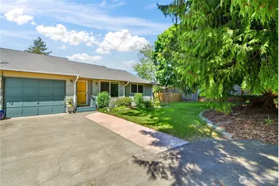 8332 47th Avenue NE #2, Marysville, WA 98270 - Photo 2