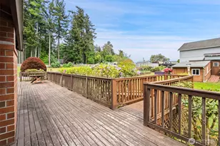 10090 Ogle Rd NE, Poulsbo, WA 98370 - Photo 22
